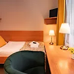 Vezicka Guest house 3*