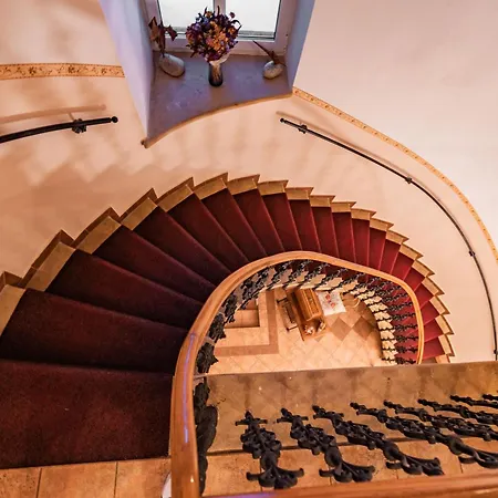 Vezicka Konukevi Lázně Bělohrad